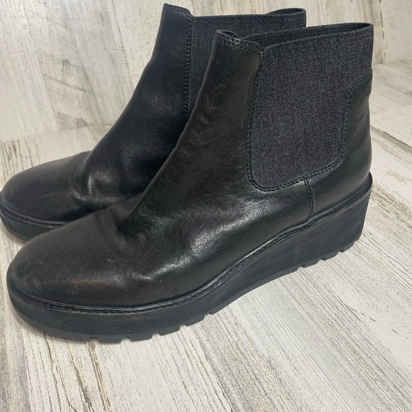 Eileen Fisher Chelsea Wedge Washed Leather Bootie Black Size 9.5 - Picture 3 of 8